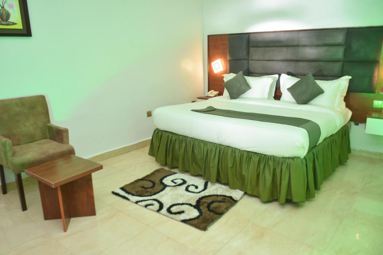 Vacation Villa Hotels And Suites アサバ エクステリア 写真